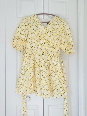 Yellow Floral V-Neck Tie-Waist Dress M size or US 4-6 size